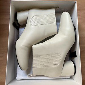 White Marc Jacobs Rocket Chelsea boot